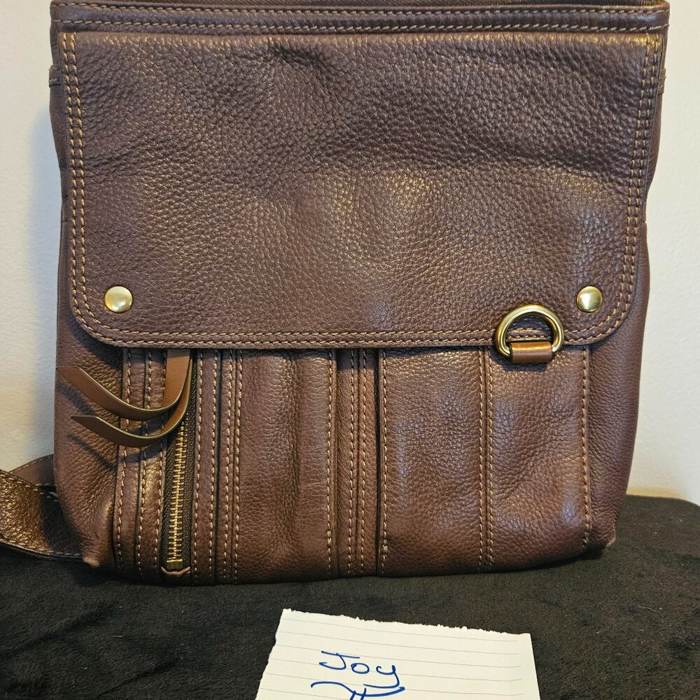 Vintage Fossil Crossbody – $50.  In EUC.